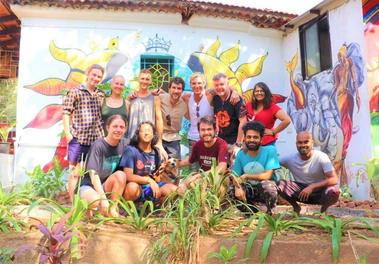 Folklore Hostel Goa 바가토르 외부 사진