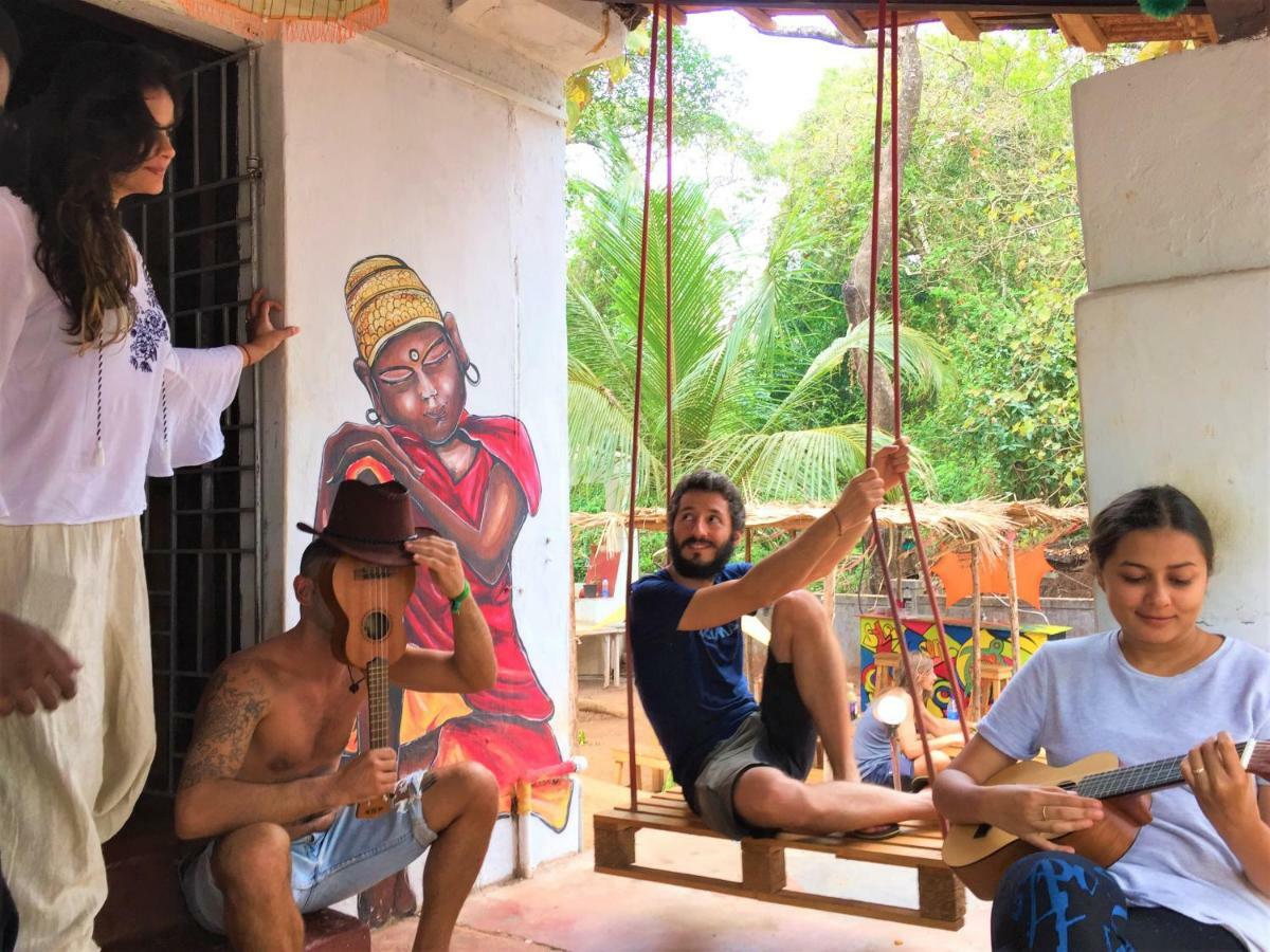 Folklore Hostel Goa 바가토르 외부 사진